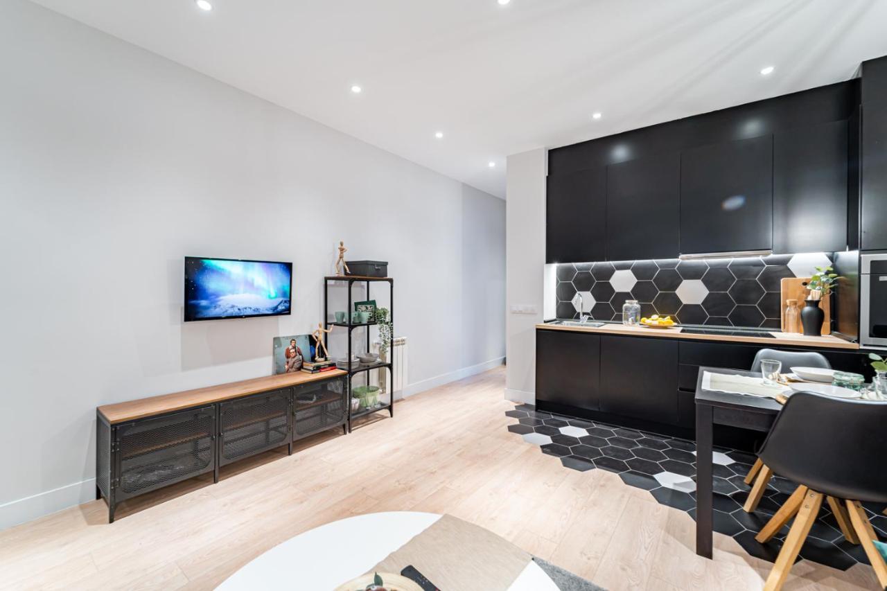 Edsam Madrid Apartments Black المظهر الخارجي الصورة