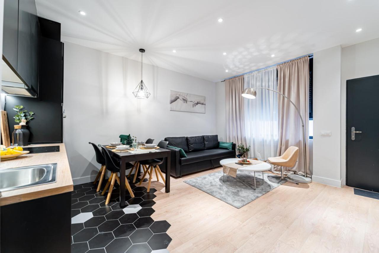 Edsam Madrid Apartments Black المظهر الخارجي الصورة