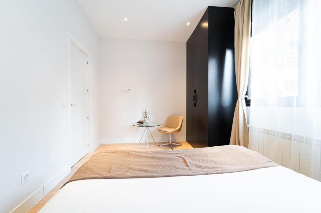 Edsam Madrid Apartments Black المظهر الخارجي الصورة