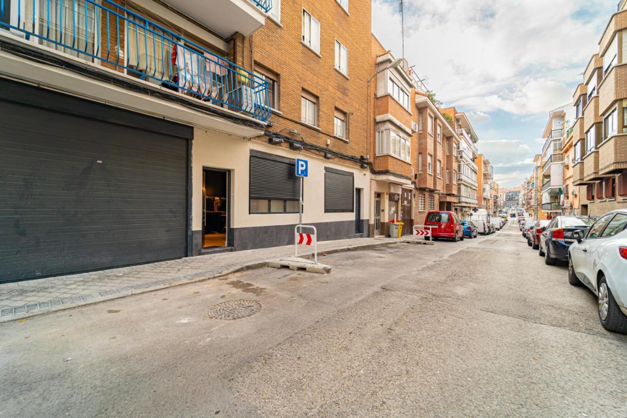 Edsam Madrid Apartments Black المظهر الخارجي الصورة